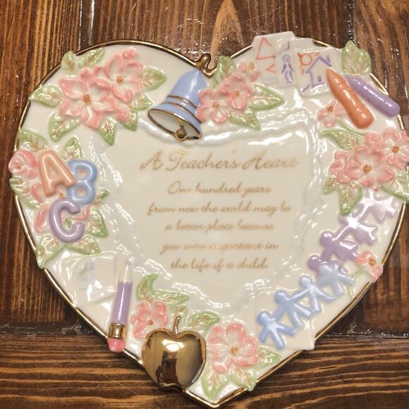 Bradford Exchange Teacher’s Heart 2002 Heart Plate - Picture 1 of 2